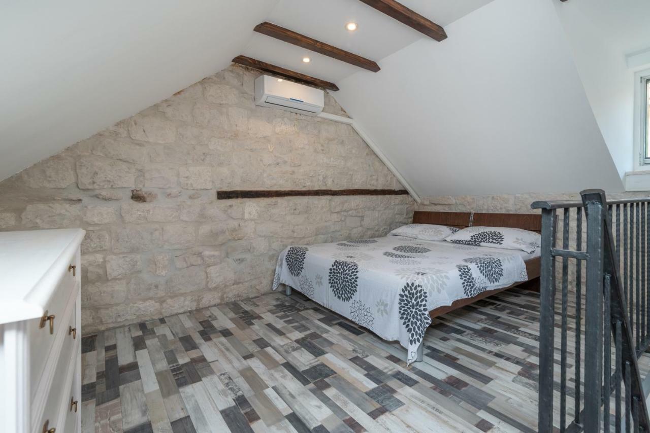 Apartman Skuribanda Trogir Eksteriør bilde